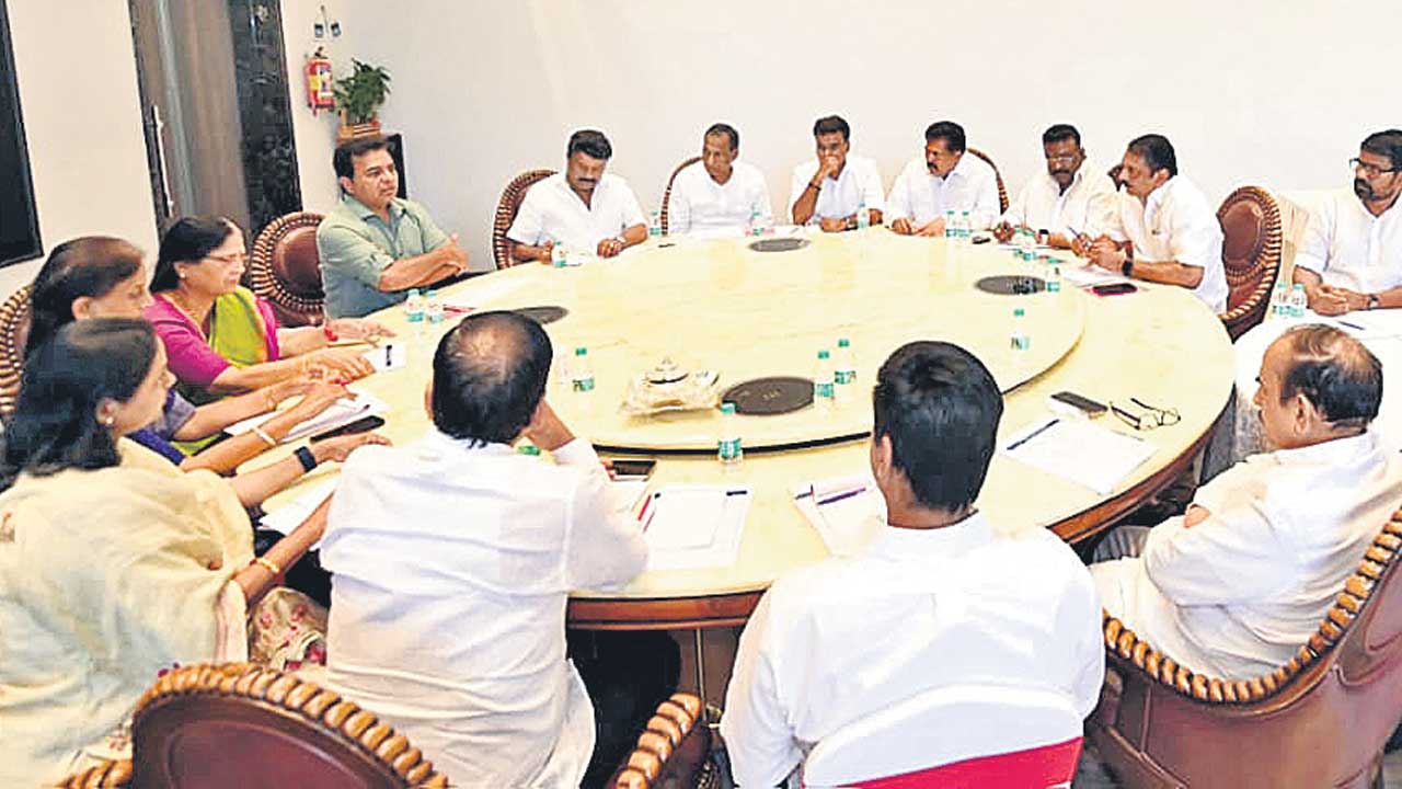 సిటీపై కాంగ్రెస్‌ కక్ష