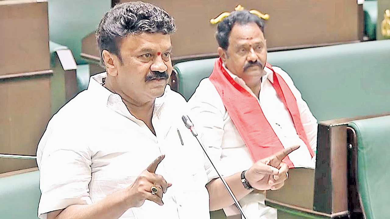 సంక్షేమానికి సర్కార్‌ ధోకా