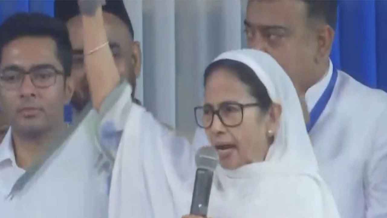 Mamata Banerjee: ఓటింగ్ హ‌క్కును లాక్కోనివ్వం .. చివ‌రి వ‌ర‌కు పోరాడుతాం:  మ‌మ‌తా బెన‌ర్జీ