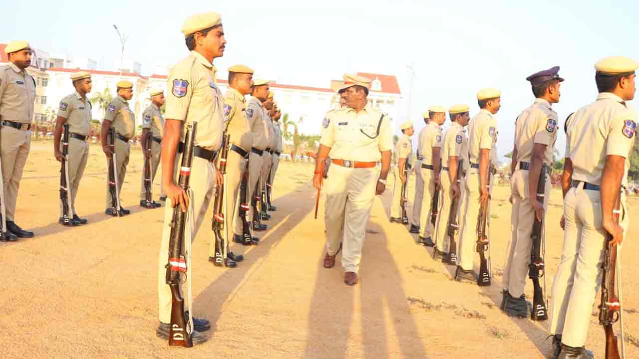 విధి నిర్వహణలో ఆరోగ్యాన్ని నిర్లక్ష్యం చేయొద్దు: మెదక్ అదనపు ఎస్పీ