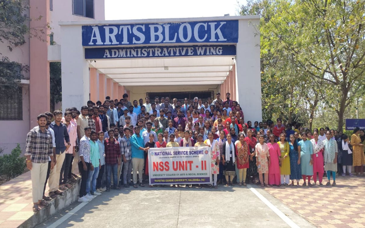 ‘పర్యావరణ పరిశుభ్రత‌లో విద్యార్థులు భాగస్వామ్యం కావాలి’