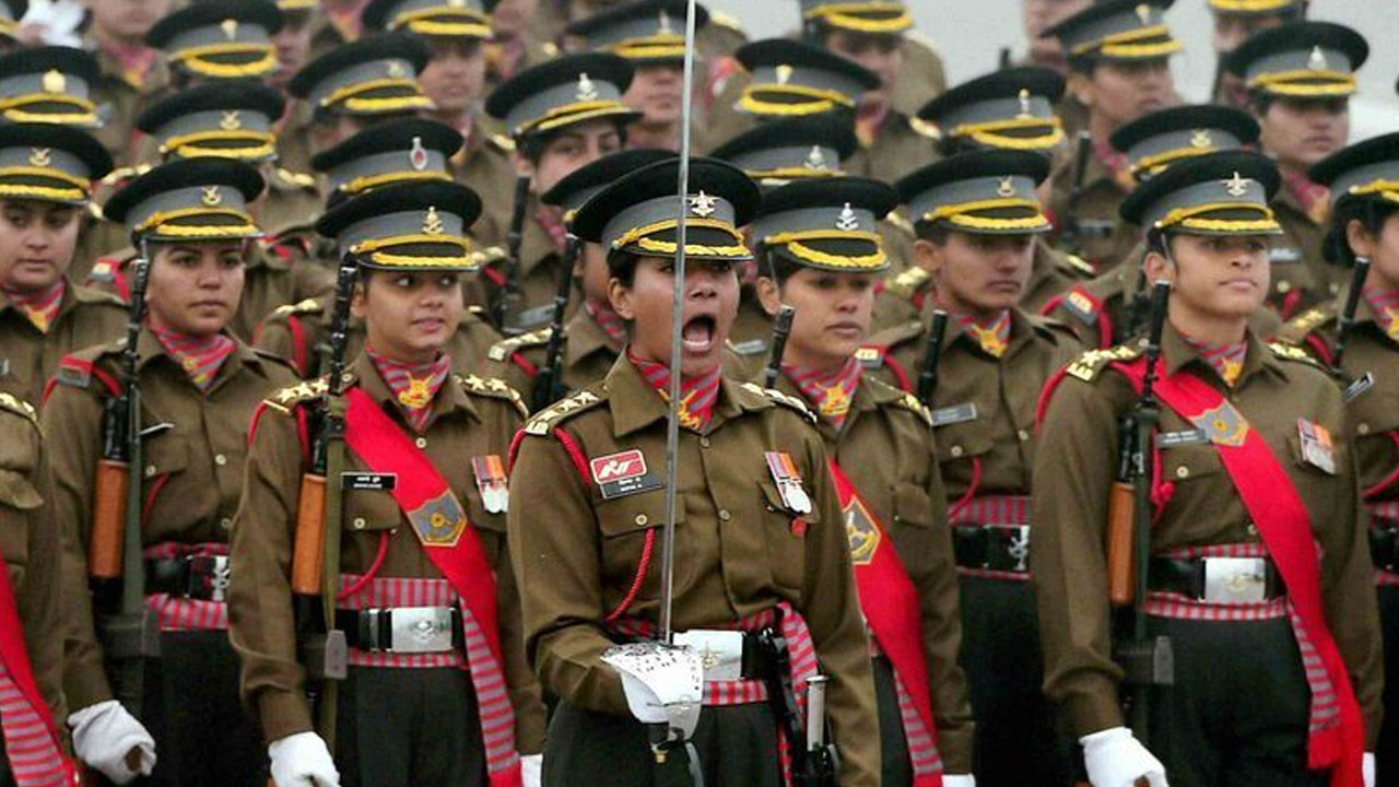 Permanent Commission:  మిలిట‌రీలో ప‌ర్మ‌నెంట్ క‌మిష‌న్‌కు మ‌హిళా ఆఫీస‌ర్లూ అర్హులే: సుప్రీంకోర్టు