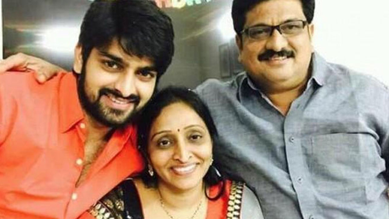 Naga Shourya | హైదరాబాద్‌లో గ్యాస్ సిలిండర్ల కొరత.. కట్టెల పొయ్యిపై వంటలు చేస్తున్న నాగశౌర్య తల్లి