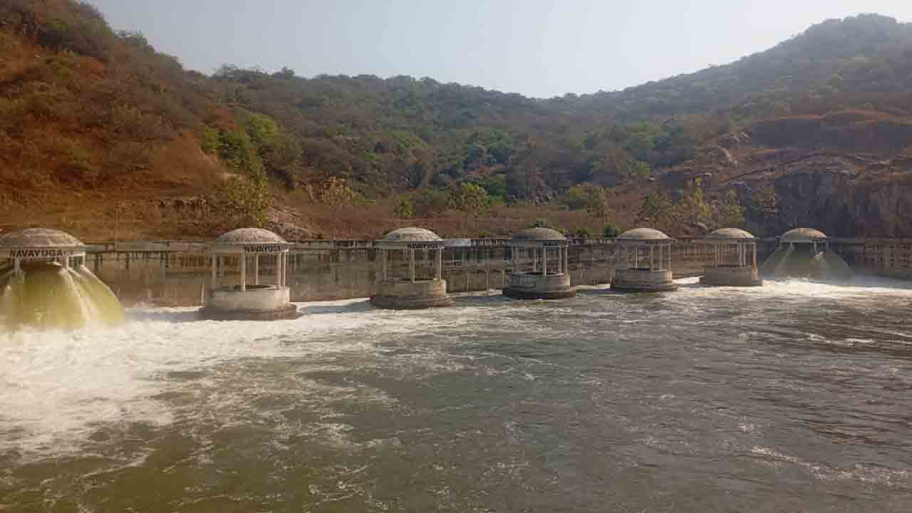 Nandi Pump House | నంది పంప్‌హౌస్‌లో కొనసాగుతున్న నీటి ఎత్తిపోతలు