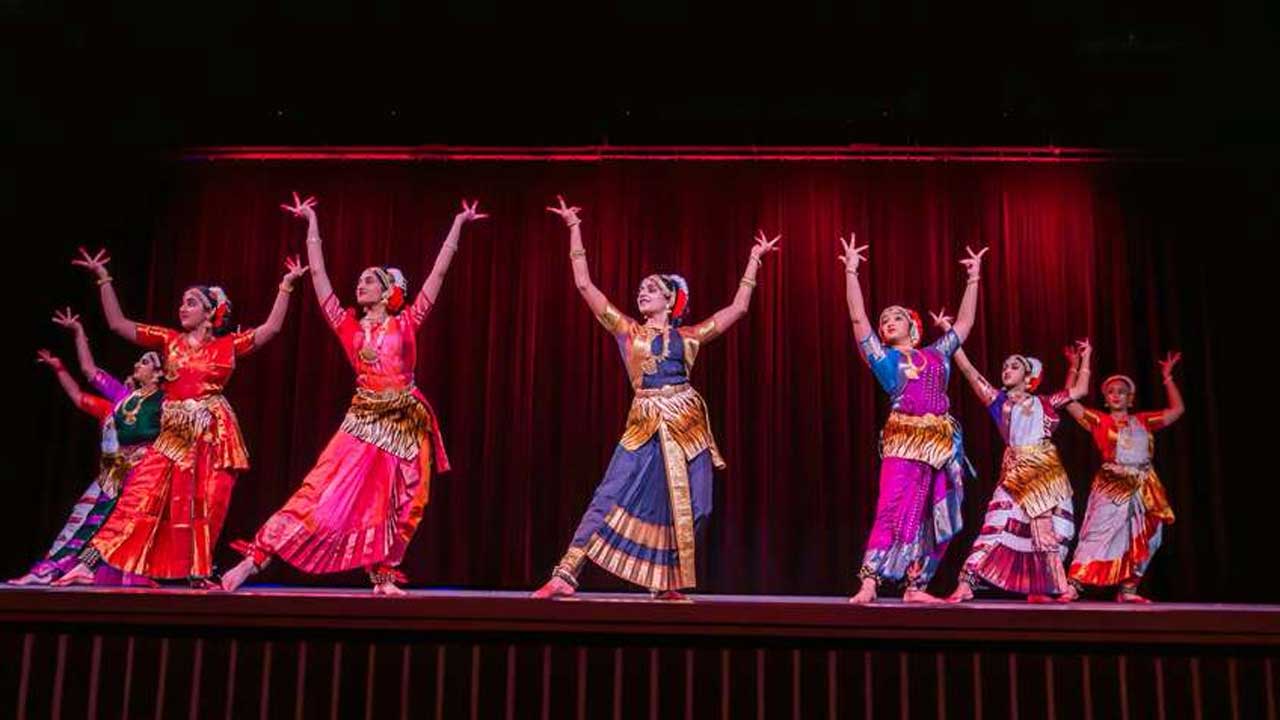 నాట్యాంజలి.. జార్జియాలో 168 మంది విద్యార్థుల అద్భుత నృత్య కూచిపూడి ప్రదర్శన