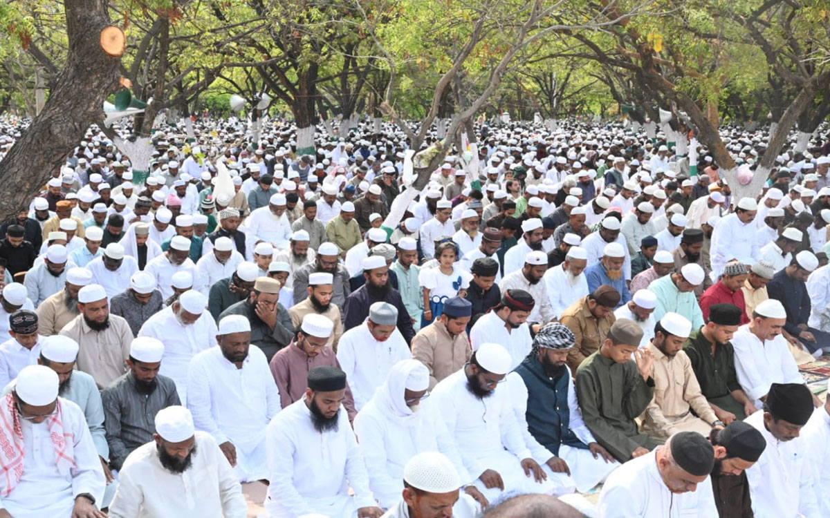 ముస్లింల సంక్షేమానికి ప్ర‌భుత్వం కృషి : మంత్రి కోమటిరెడ్డి వెంకట్‌రెడ్డి