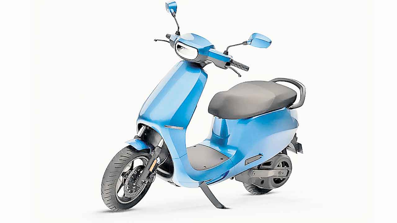 ఓలా స్కూటర్లపై భారీ రాయితీ