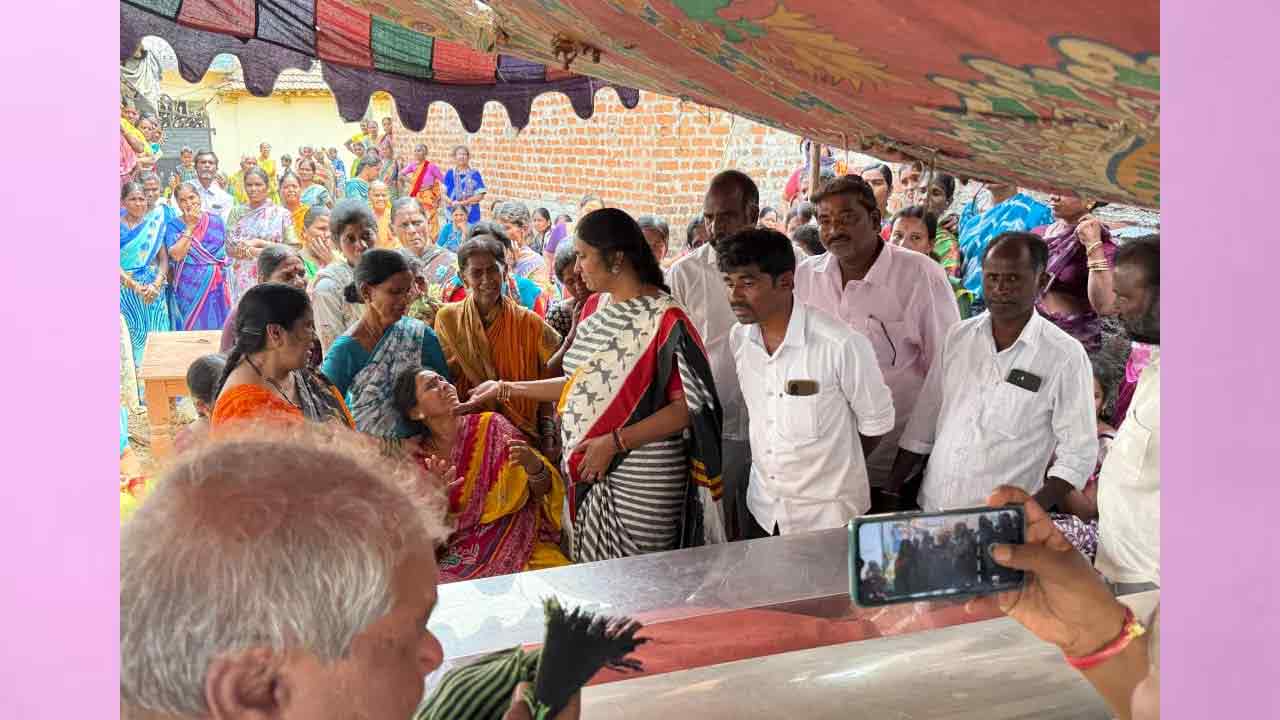 Medak | బాధిత కుటుంబాలను పరామర్శించిన పద్మా దేవేందర్ రెడ్డి