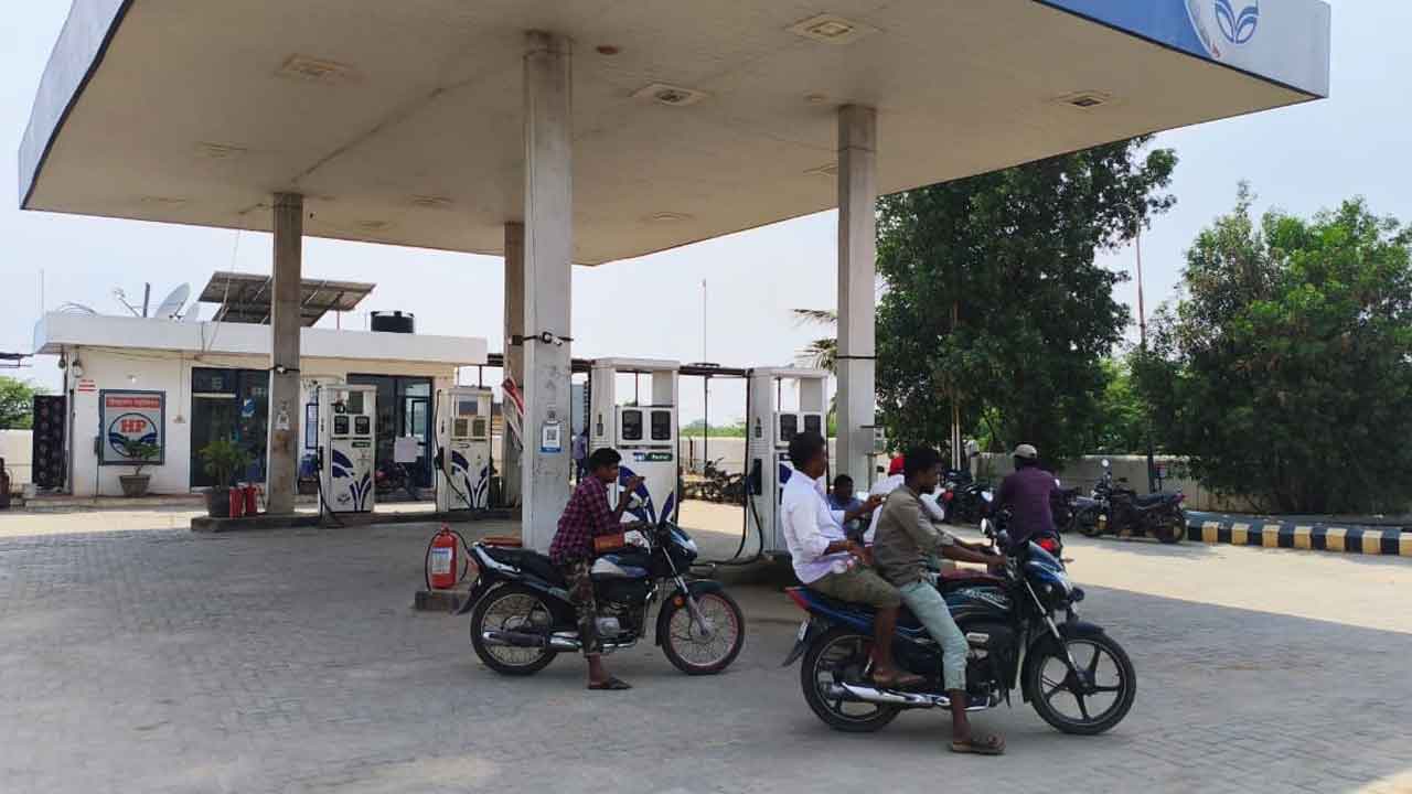 పెట్రోల్‌, డీజిల్‌ నో స్టాక్‌