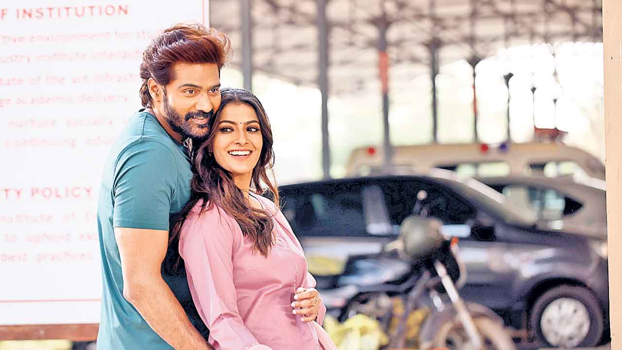 యాక్షన్‌ థ్రిల్లర్‌గా పోలీస్‌ కైంప్లెంట్‌