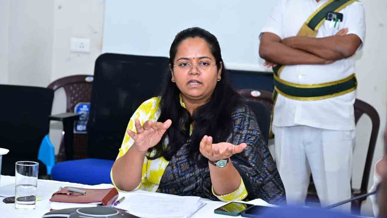 Medak | గ్యాస్ , పెట్రోల్‌ సరఫరాపై వదంతులు నమ్మొద్దు : కలెక్టర్ ప్రతిమా సింగ్