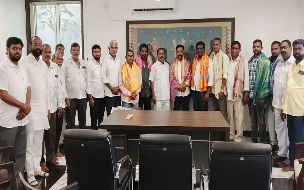 బీఆర్‌ఎస్ రాఘవపురం గ్రామ శాఖ నూతన కమిటీ