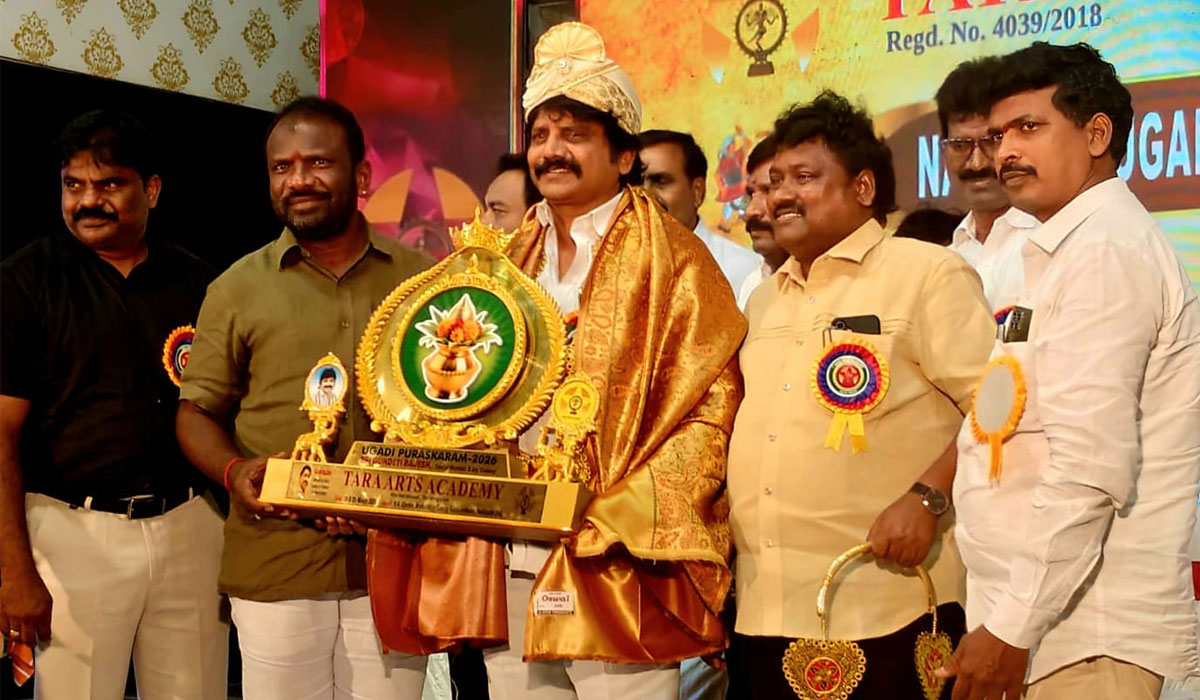 Black Diamond Award | గుండేటి రాజేష్ కు నల్ల వజ్రం అవార్డు.. ఘనంగా సత్కరించిన రామగుండం మేయర్ స్వామి