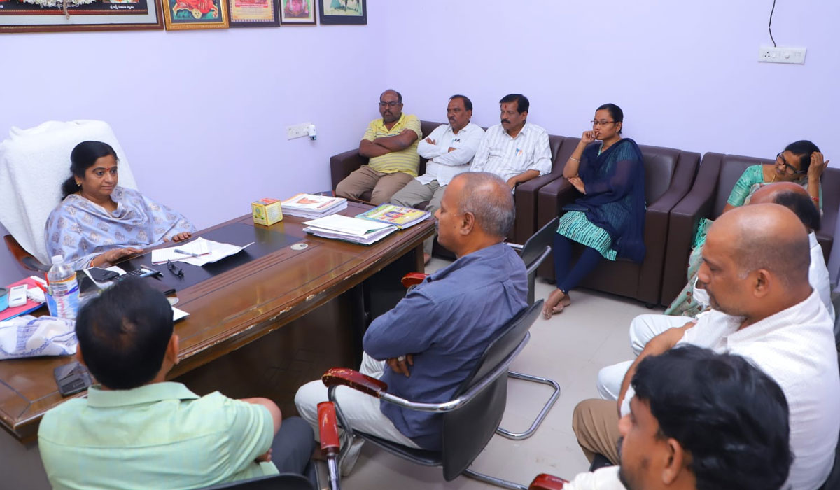 Vemulawada | సీతారాముల కల్యాణాన్ని వైభవంగా నిర్వహించాలి.. రాజన్న ఆలయ ఈవో రమాదేవి