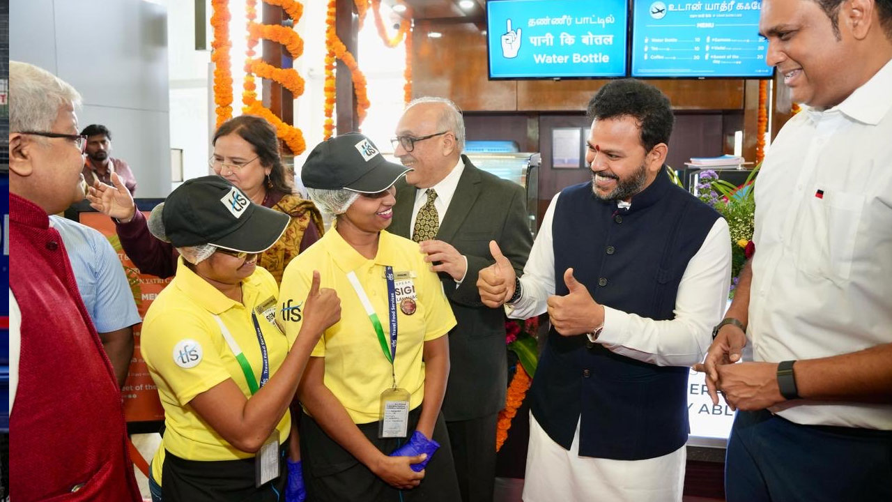 Ram Mohan Naidu: స్వ‌దేశీ విమాన సంస్థ‌ల‌కు కీల‌క మార్గ‌ద‌ర్శ‌కాలు జారీ