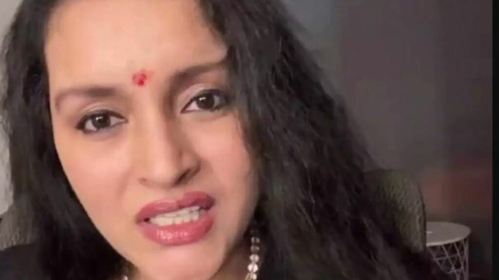 Renu Desai | రేణు దేశాయ్ సెకండ్ ఇన్నింగ్స్‌కు బిగ్ టర్న్.. ధనుష్ ‘ఓం’లో మమ్ముట్టికి జోడీగా కీలక పాత్ర!