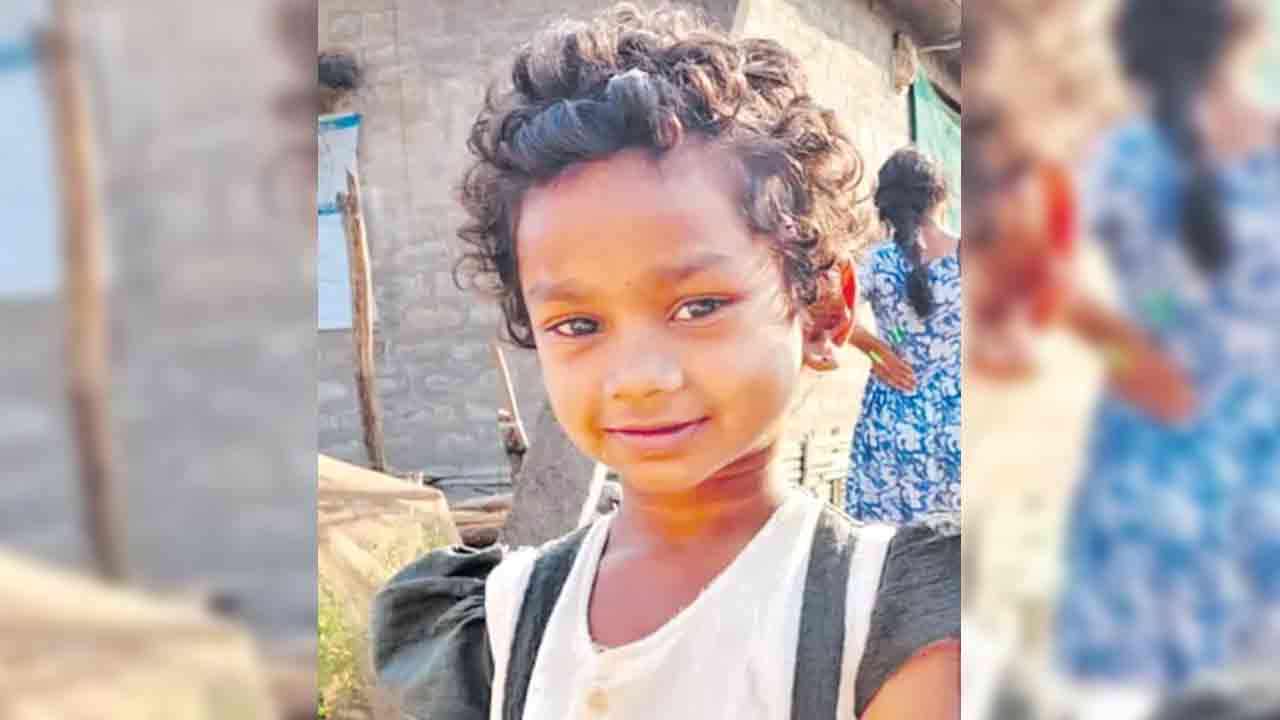 AP News | బాటిల్‌లో పురుగుల మందు తెచ్చిన తల్లి.. కూల్‌డ్రింక్ అనుకుని తాగి బాలిక మృతి