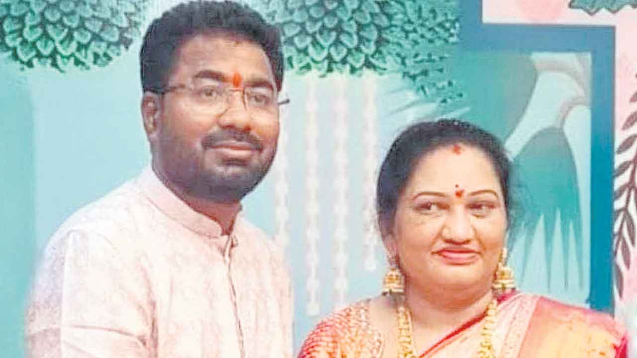 తమ్ముడి గృహప్రవేశానికి వెళ్లొస్తూ..