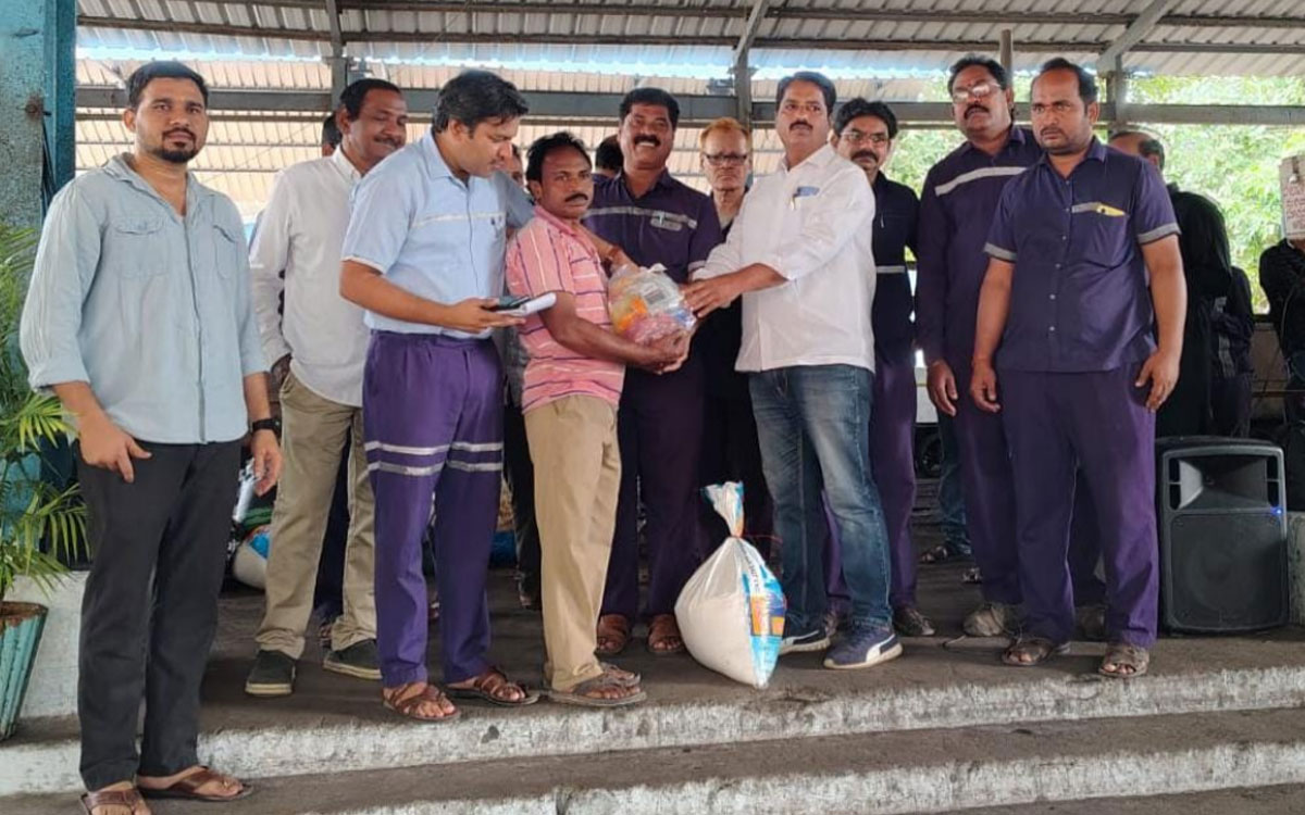 రంజాన్ స్ఫూర్తితో దాతృత్వం