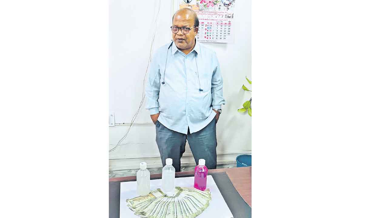 ఏసీబీకి చిక్కిన బల్దియా ఉద్యోగి