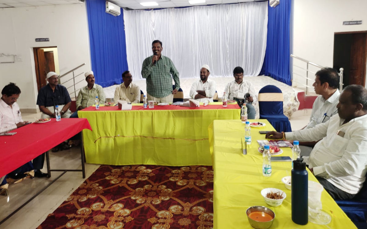 ఆధ్యాత్మికత, సహనం, దాతృత్వానికి ప్రతీక రంజాన్ : ఏరియా జనరల్ మేనేజర్ శాలెం రాజు