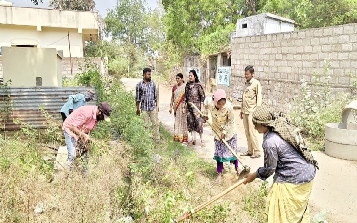 ‘మన డివిజన్‌ను మనమే బాగు చేసుకోవాలి’