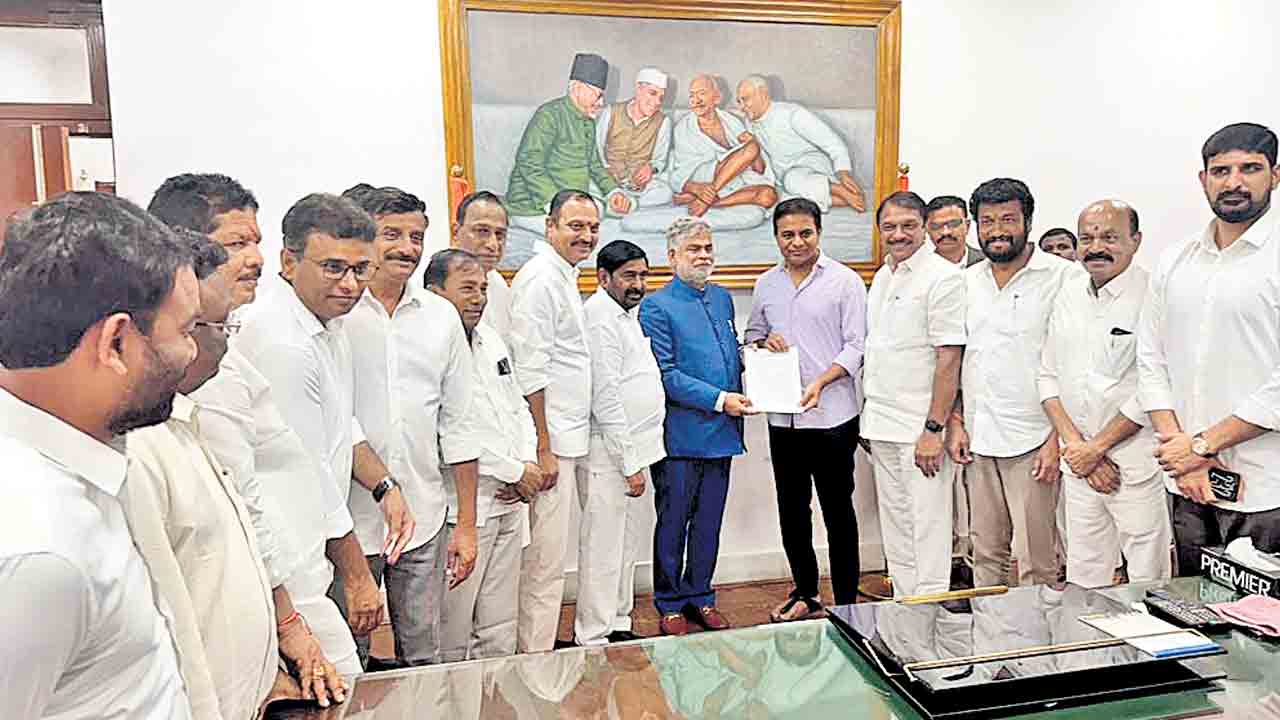 బీఆర్‌ఎస్‌ ఎత్తుగడ.. కాంగ్రెస్‌ గడబిడ!