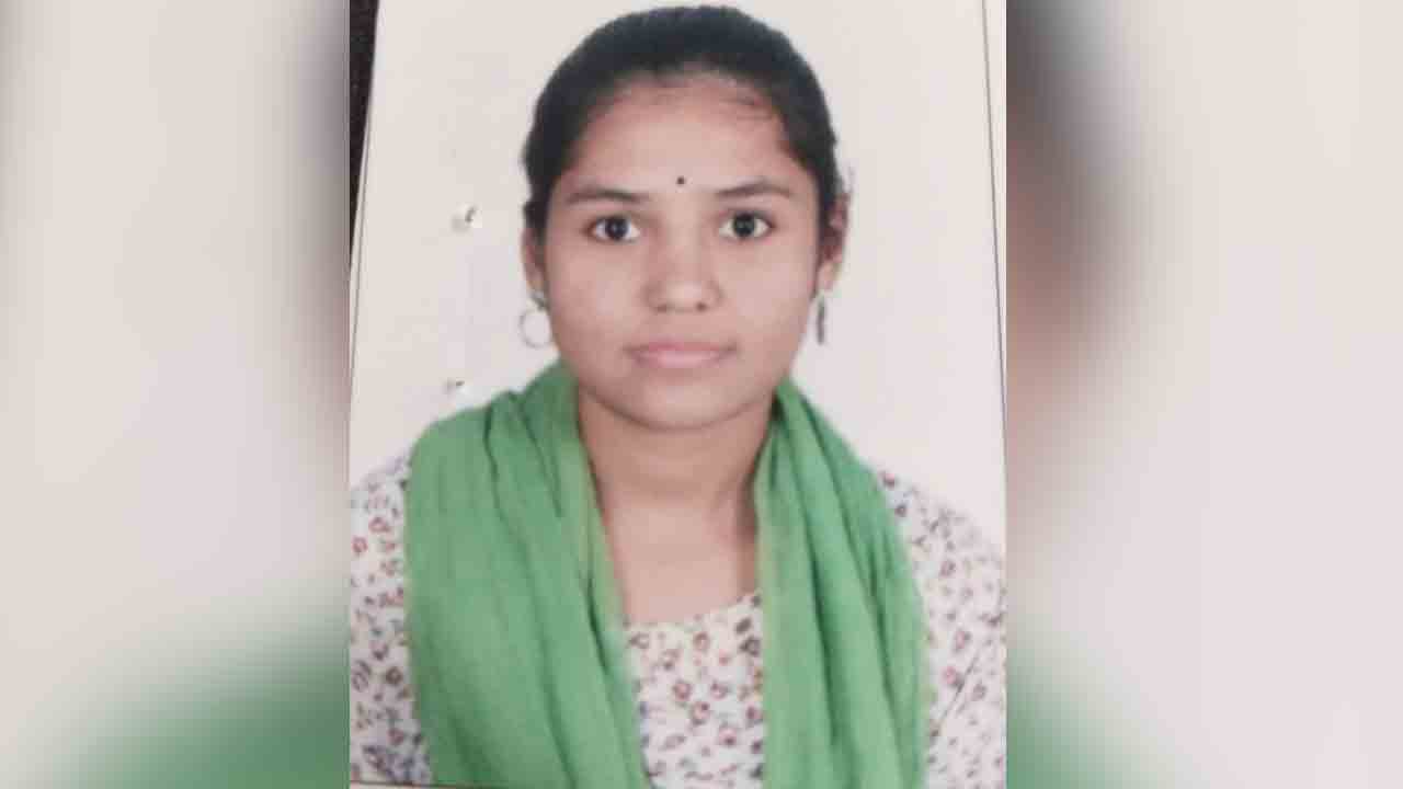 Staff nurse commits suicide | మియాపూర్‌లో స్టాఫ్‌ నర్సు ఆత్మహత్య..ప్రేమ వ్యవహారమే కారణమా?