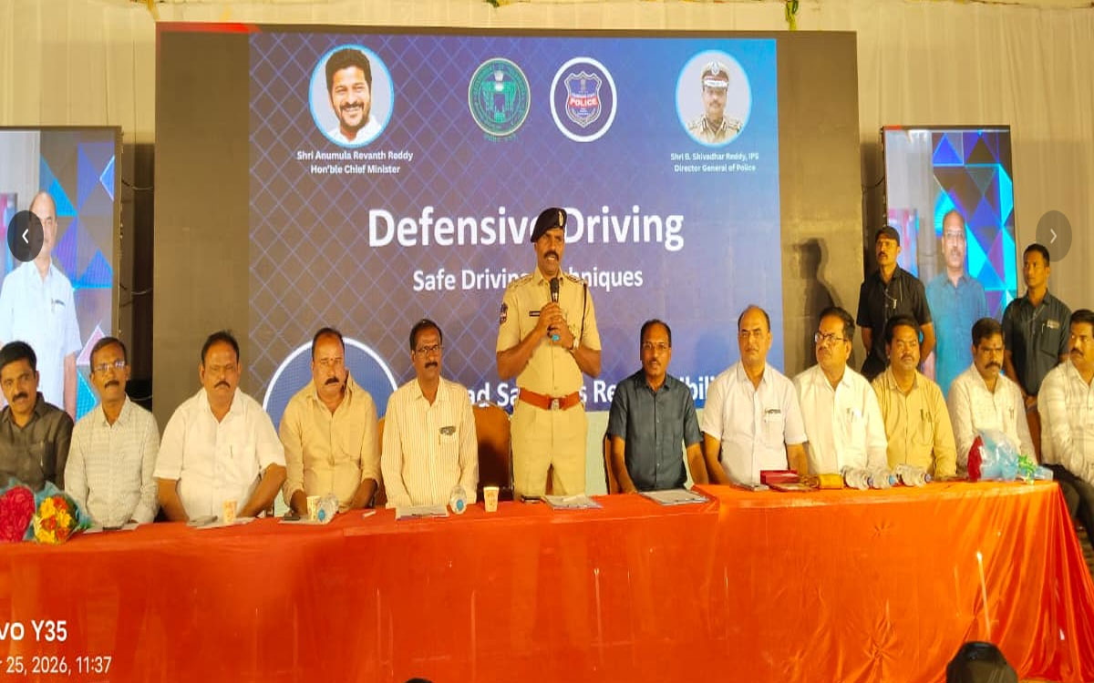 శ్రమయే విజయానికి మార్గం : ఎస్పీ న‌ర‌సింహ‌