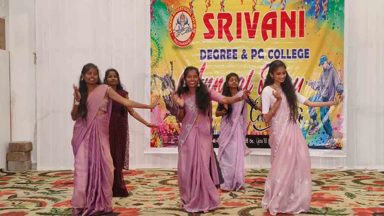 Sultanabad Rural | జీవితంలో విద్యార్థి దశ ఒక మైలురాయి : రేకులపల్లి శశాంక