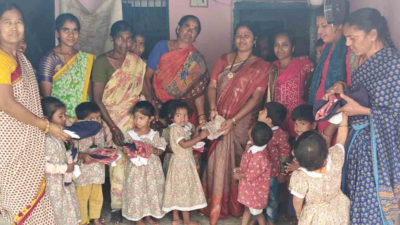 Khila Warangal | ప్రజా పాలన–ప్రగతి ప్రణాళికలో విద్యకు ప్రాధాన్యత : బోగి సువర్ణ