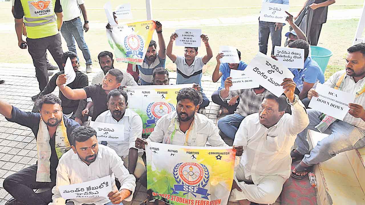 నిధుల మళ్లింపు నిజమే