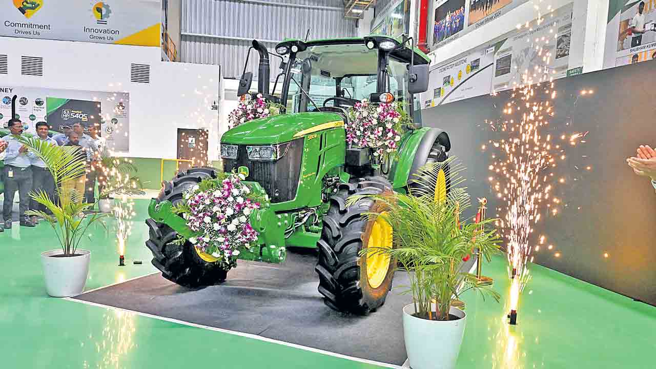 జాన్‌ డీర్‌ సరికొత్త ట్రాక్టర్లు