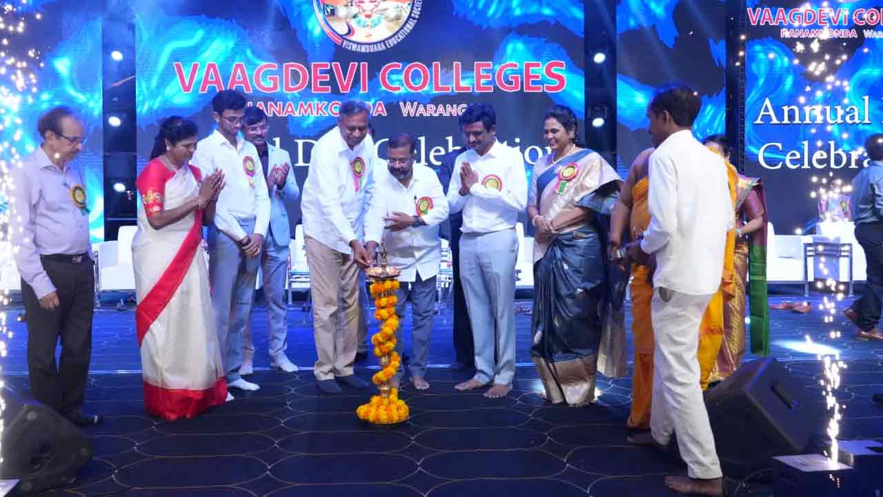 Khila warangal | ఘనంగా వాగ్దేవి డిగ్రీ, పీజీ కళాశాల వార్షికోత్సవం