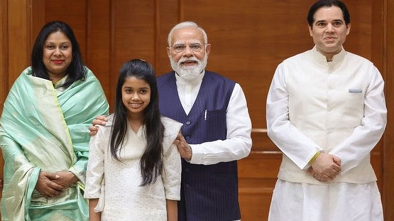 Varun Gandhi: ప్ర‌ధాని మోదీని క‌లిసిన వ‌రుణ్ గాంధీ ఫ్యామిలీ