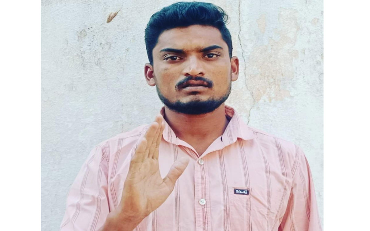 విద్యారంగ సమస్యలను పరిష్కరించాలి : వీరన్న నాయక్