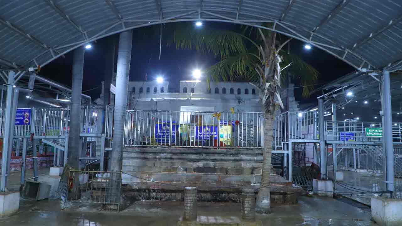 Vemulawada | వేములవాడలో రాజన్న భీమన్న ఆలయాల మూసివేత