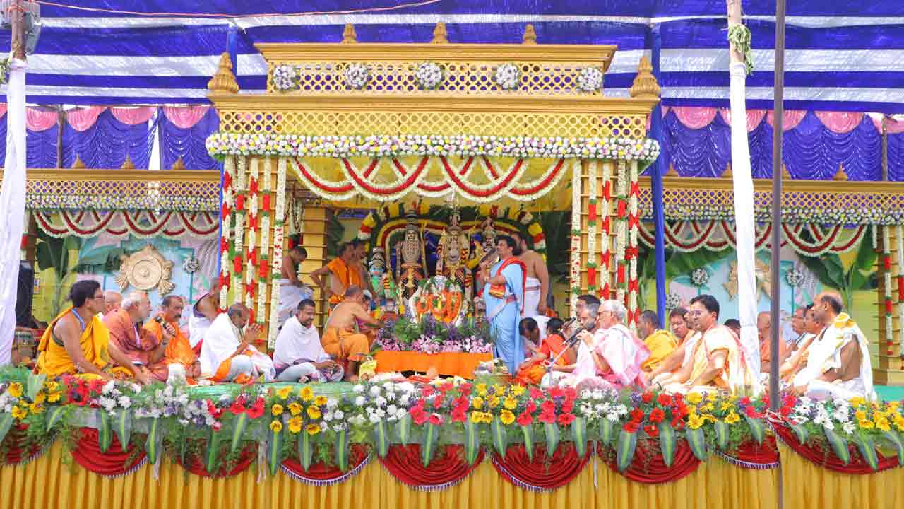 Sita Rama Kalyanam | వేములవాడలో అంగరంగ వైభవంగా సీతారాముల కల్యాణం.. చిత్రాలు