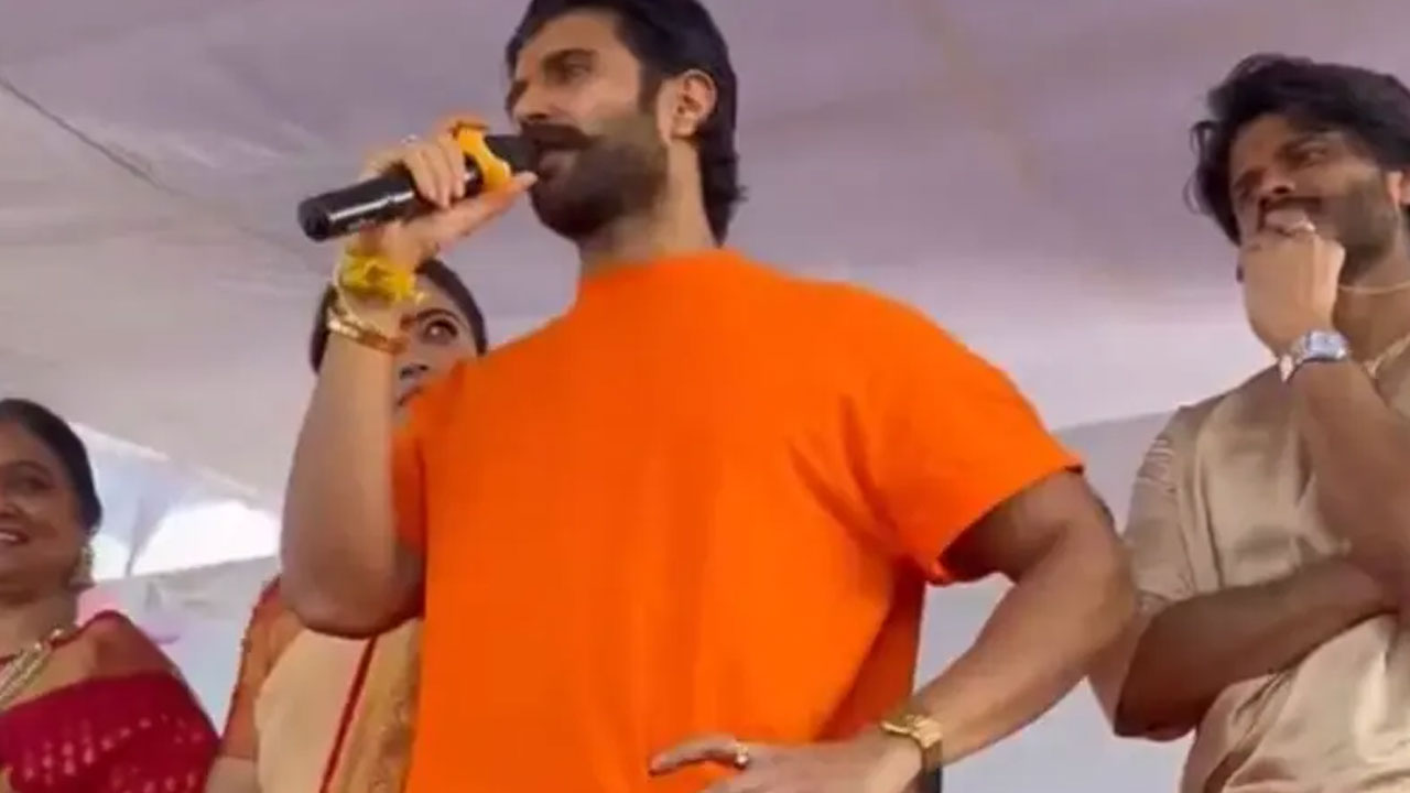 Vijay Devarakonda | విజ‌య్ దేవ‌ర‌కొండ మంచి మ‌న‌సు.. 44 పాఠశాలల విద్యార్థులకు స్కాలర్‌షిప్‌లు ప్రకట‌న‌