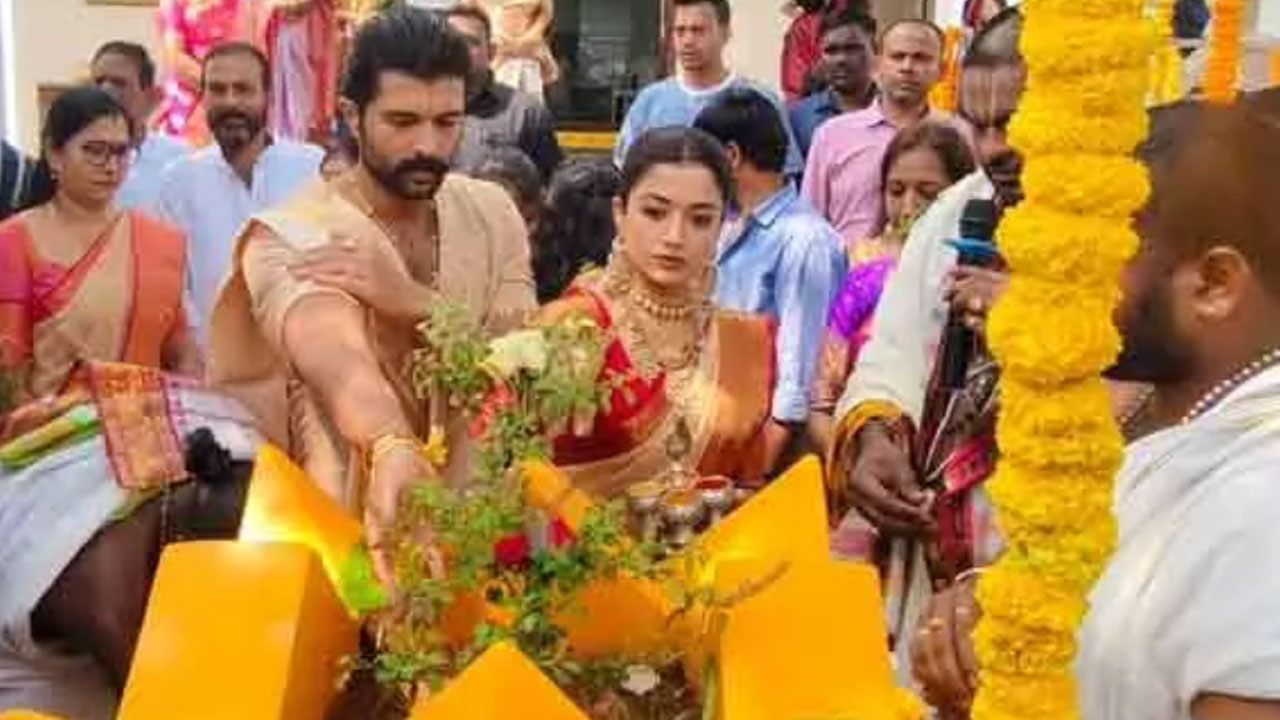 Virosh | స్వగ్రామం తుమ్మెన్‌పేటలో విజయ్–రష్మిక సందడి … తుల‌సిమాత‌కి ప్ర‌త్యేక పూజ‌లు