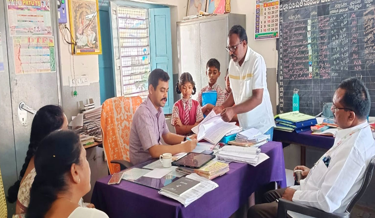 Kotagiri | విద్యార్థులపై ప్రత్యేక దృష్టి సారించాలి…. బోధన్‌ సబ్‌ కలెక్టర్‌ వికాస్‌ మహాతో