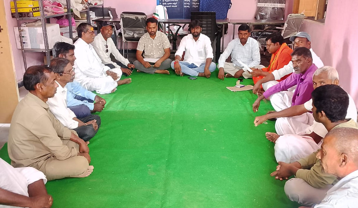 Sirikonda | సిరికొండ తైబజార్‌కు వేలం పాట