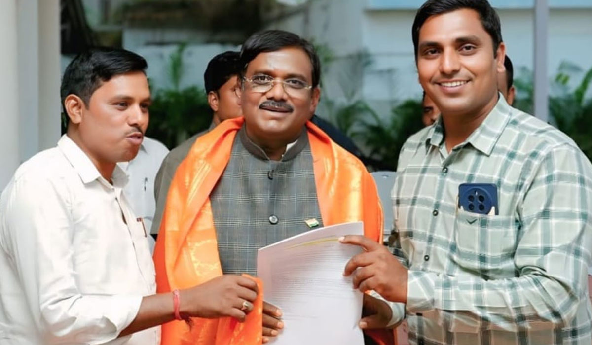 Labor Cards | లేబర్ పోర్టల్లో లోపాలు సరిచేసి అర్హులందరికీ లేబర్ కార్డులివ్వాలని మంత్రికి వినతి