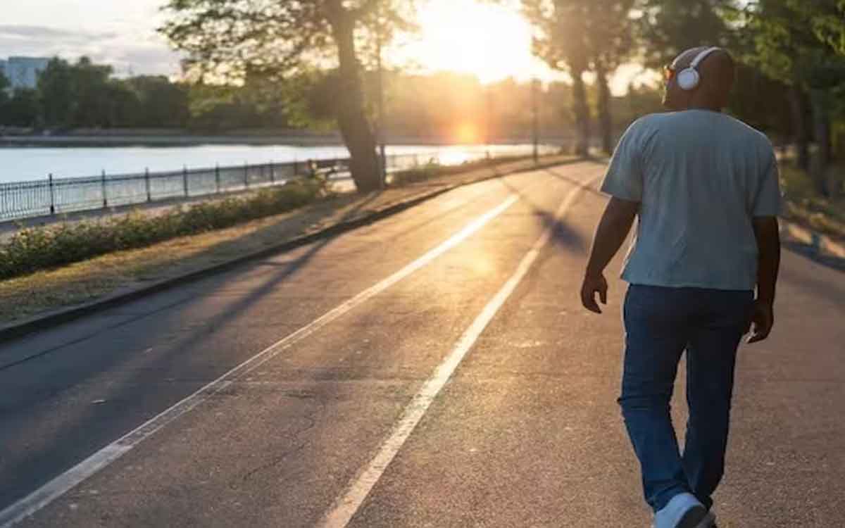 Walking | వేస‌వి సీజ‌న్‌లో వాకింగ్ ఏ స‌మ‌యంలో చేయాలి.. ఎలాంటి జాగ్ర‌త్త‌లు పాటించాలి..