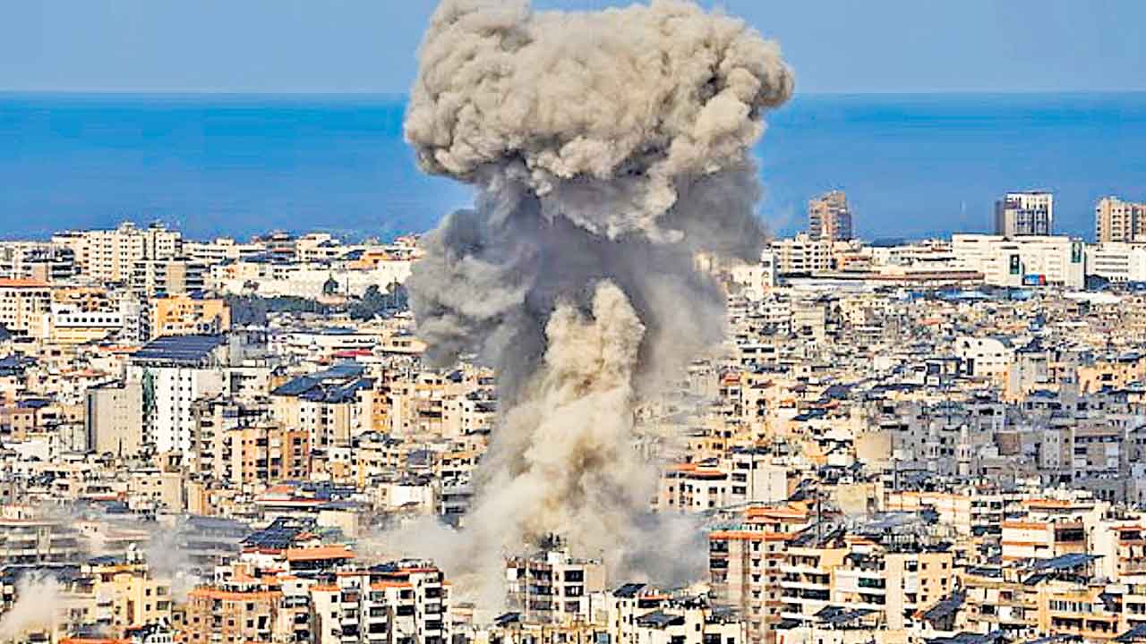 Iran war | యుద్ధం.. భీకరం.. భారత్‌కు చేరువలో ఇరాన్‌ నౌకను ముంచేసిన అమెరికా