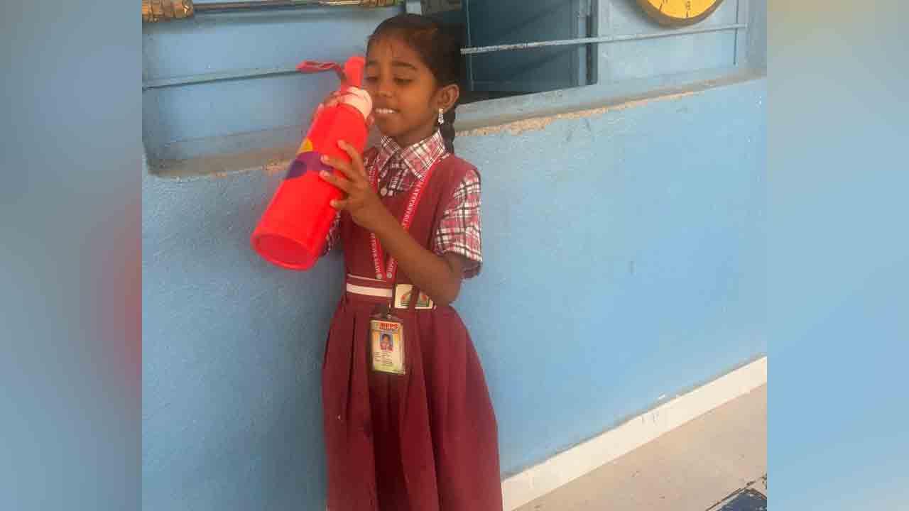 Water Bell | రచ్చపల్లి ప్రాథమిక పాఠశాలలో వాటర్ బెల్ ప్రోగ్రాం