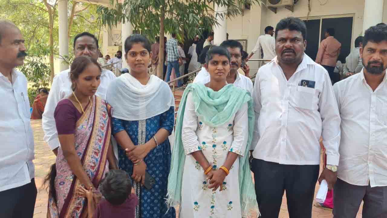 Khila Warangal | వర్ధన్నపేట మున్సిపల్‌ కమిషనర్‌పై బీఆర్ఎస్ అభ్యర్థి కలెక్టర్‌కు ఫిర్యాదు