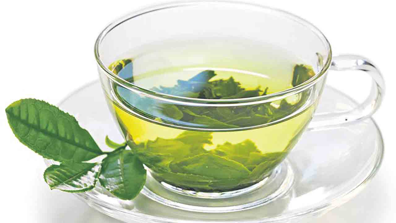 పాదాలకు గ్రీన్‌ టీ