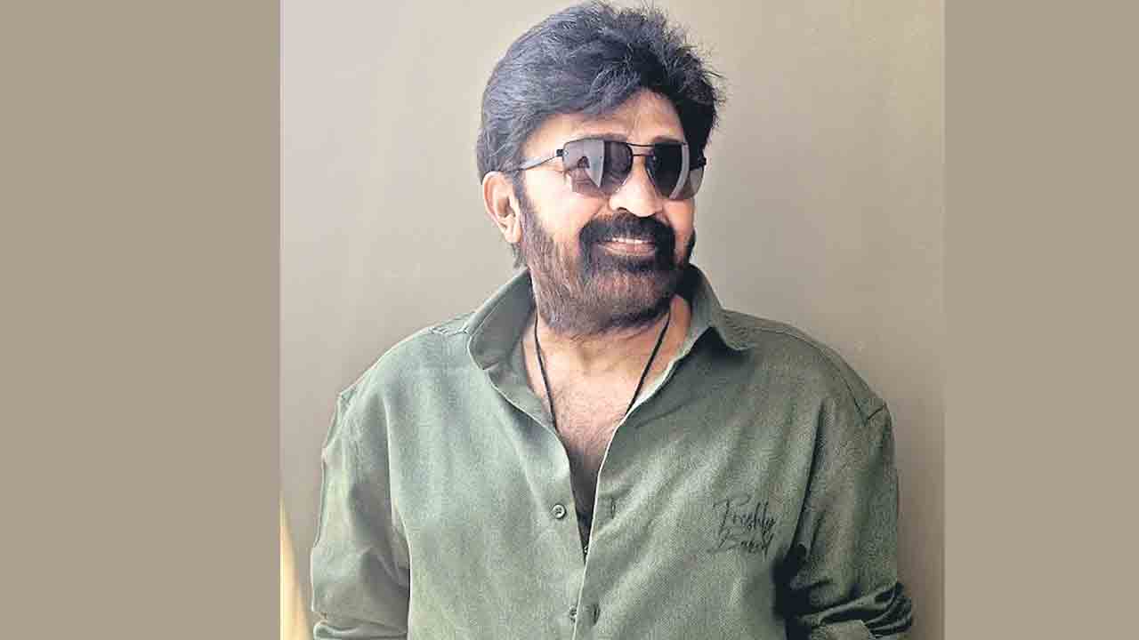 బుల్లెట్‌ ఎక్కి ఊరంత తిరిగేవాడిని!