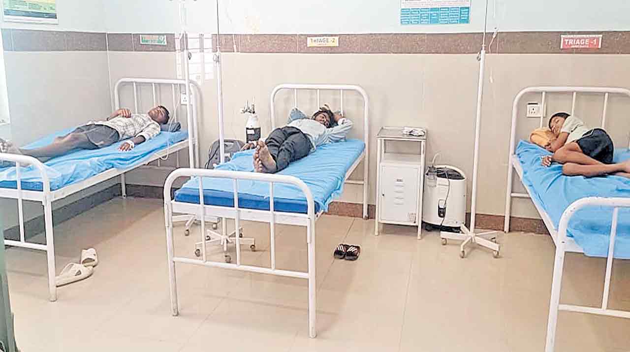 ఎల్లూరు గురుకులంలో ఫుడ్‌ పాయిజన్‌